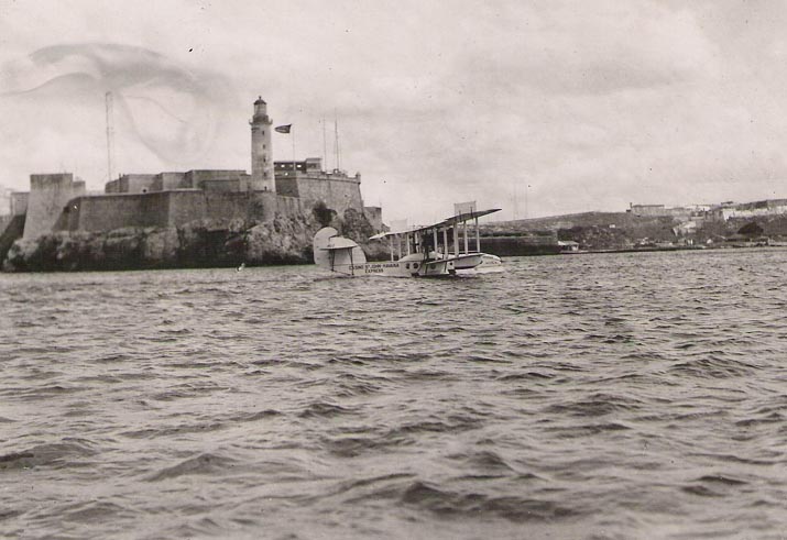 Aeromarine Model 75 'Niña' passing Morro Castle, 1921